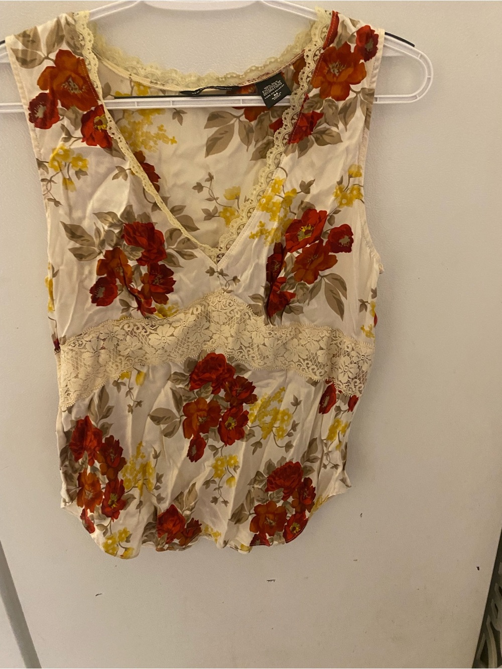 Y2K Floral Lace-Trim V-Neck Camisole in Cream with Red & Yellow Flowers